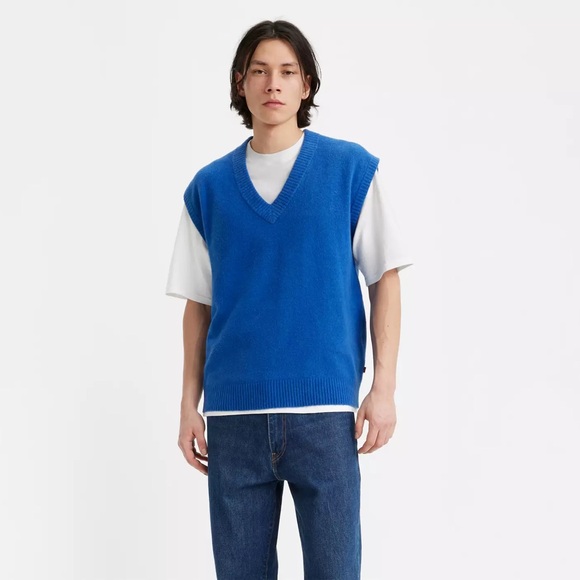 Levi's® Premium
LOOSE SWEATER VEST
XS men - Picture 1 of 12